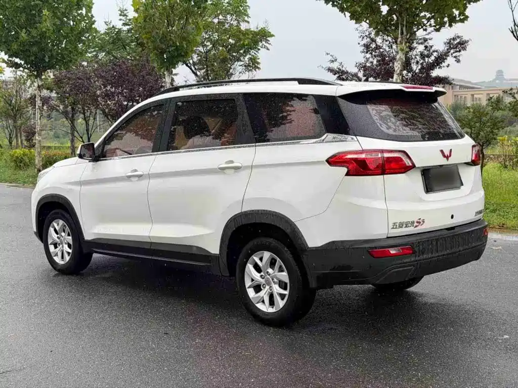 Wuling Hongguang S3 — миниатюра 5