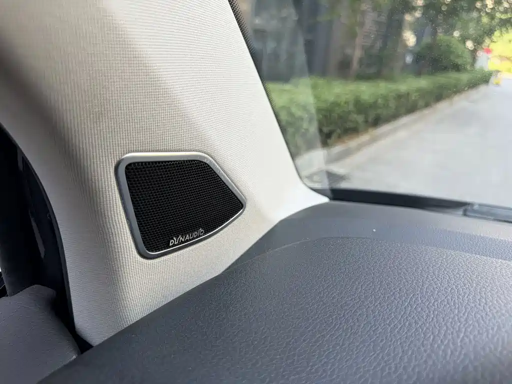 Volkswagen Multivan — миниатюра 19