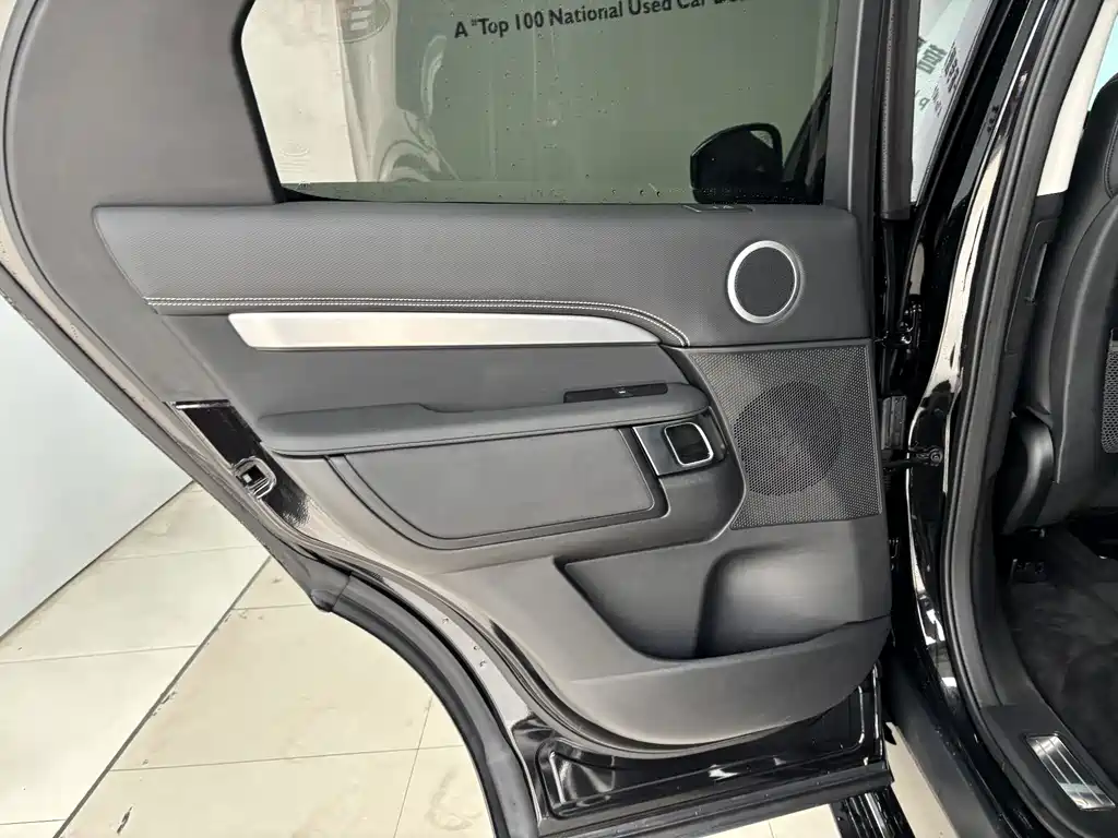 Land Rover Discovery — миниатюра 20