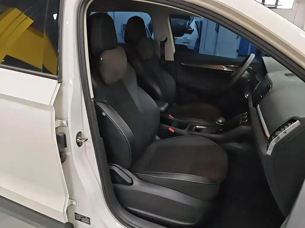 Skoda Karoq — миниатюра 11