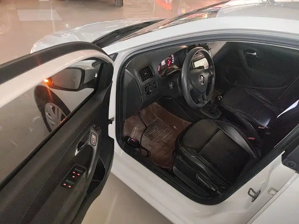 Volkswagen Polo — миниатюра 16