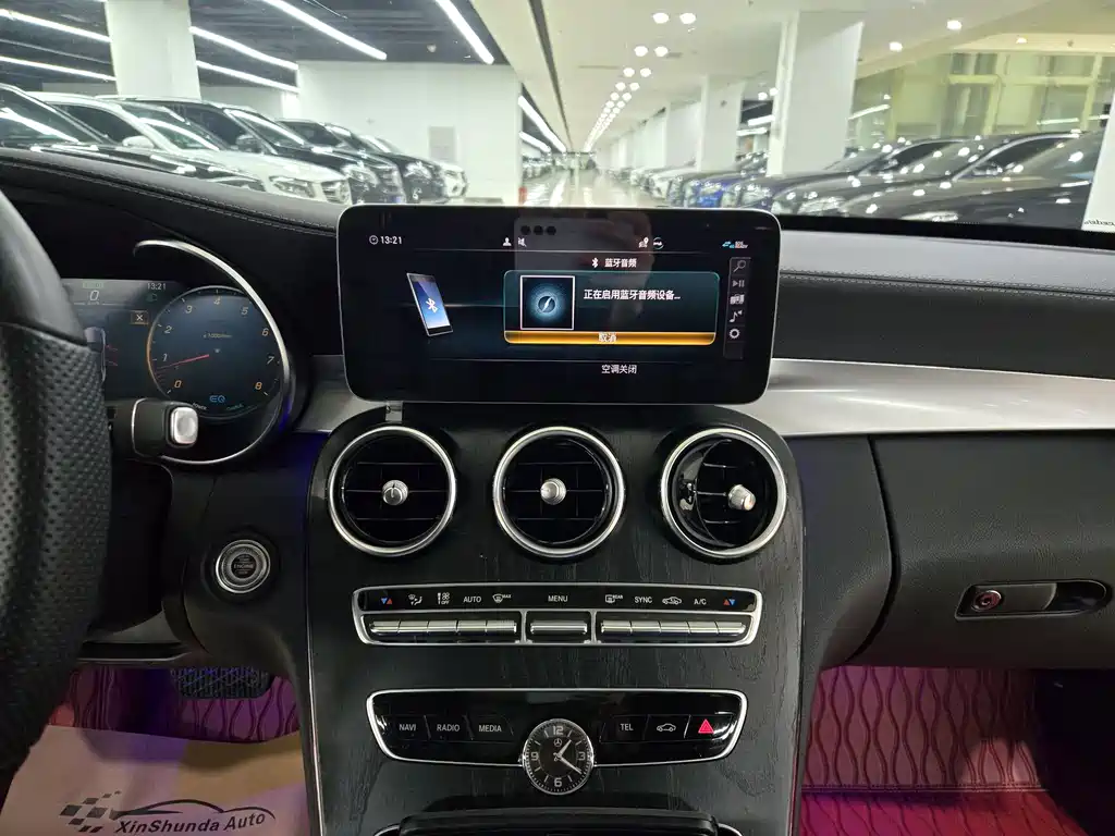 Mercedes-Benz C-Class — миниатюра 6