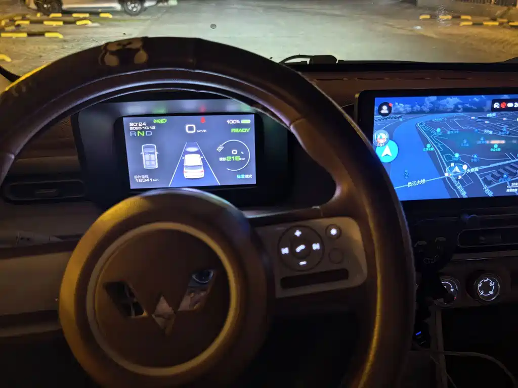 Wuling MINIEV — миниатюра 4