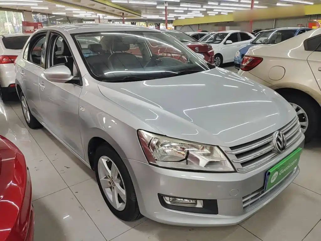Volkswagen Santana — миниатюра 4