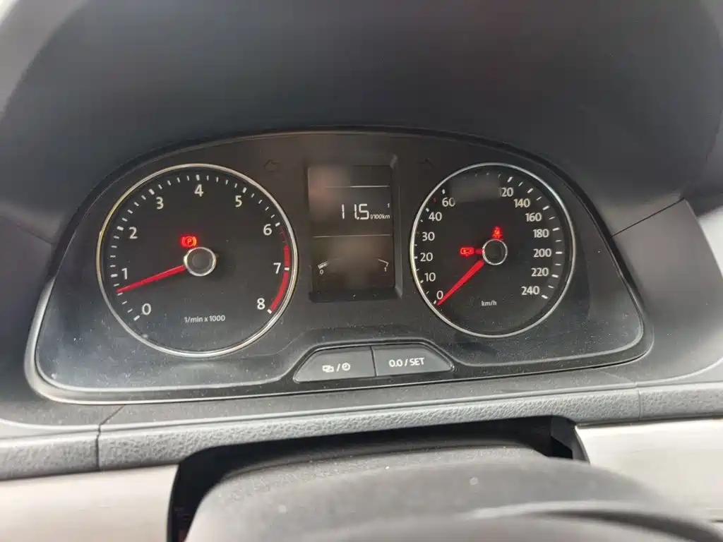 Volkswagen Lavida — миниатюра 4