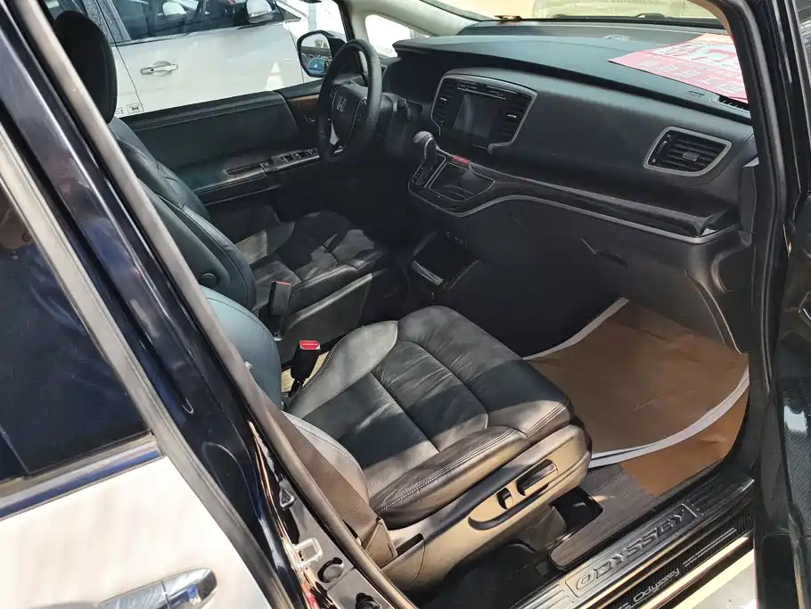 Honda Odyssey — миниатюра 8