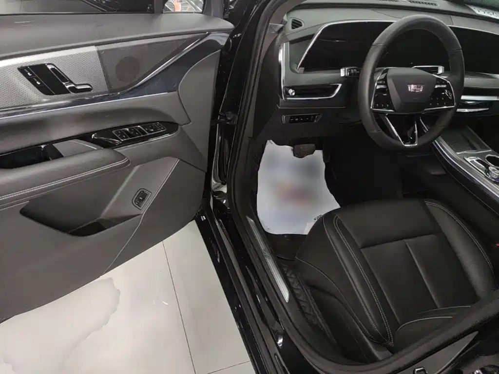 Cadillac XT5 — миниатюра 16
