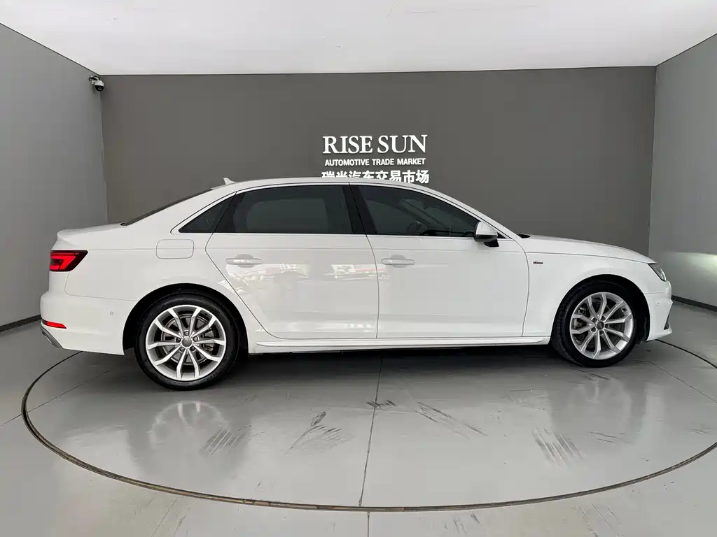 Audi A4L — миниатюра 8