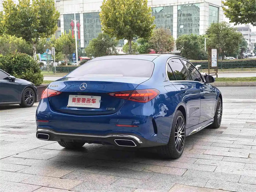 Mercedes-Benz C-Class — миниатюра 7