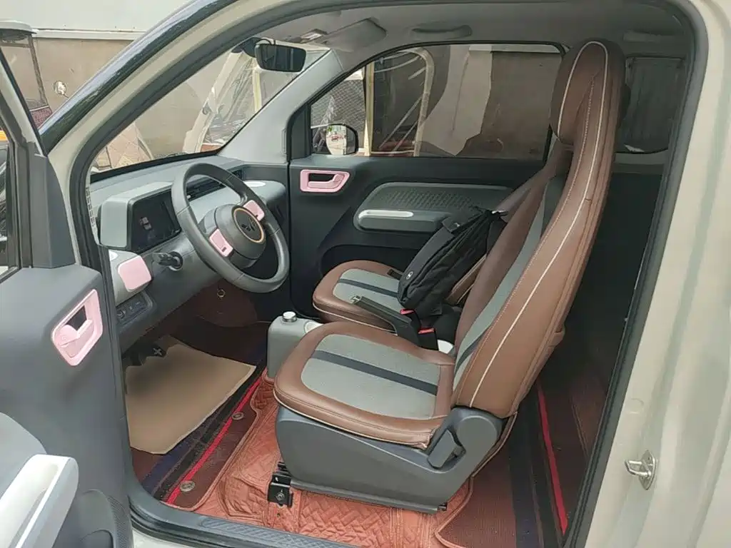 Wuling MINIEV — миниатюра 15