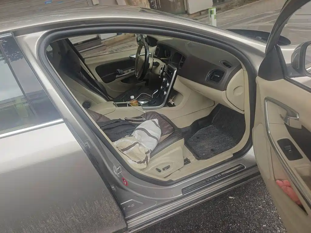 Volvo S60 — миниатюра 20