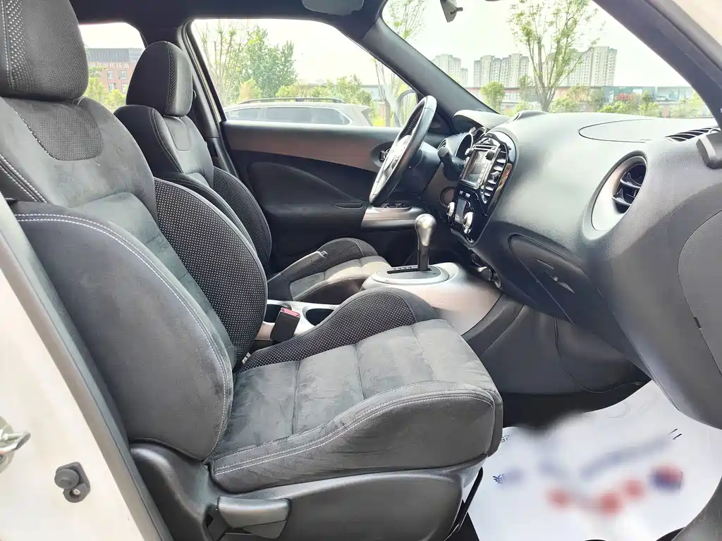 Infiniti ESQ — миниатюра 5