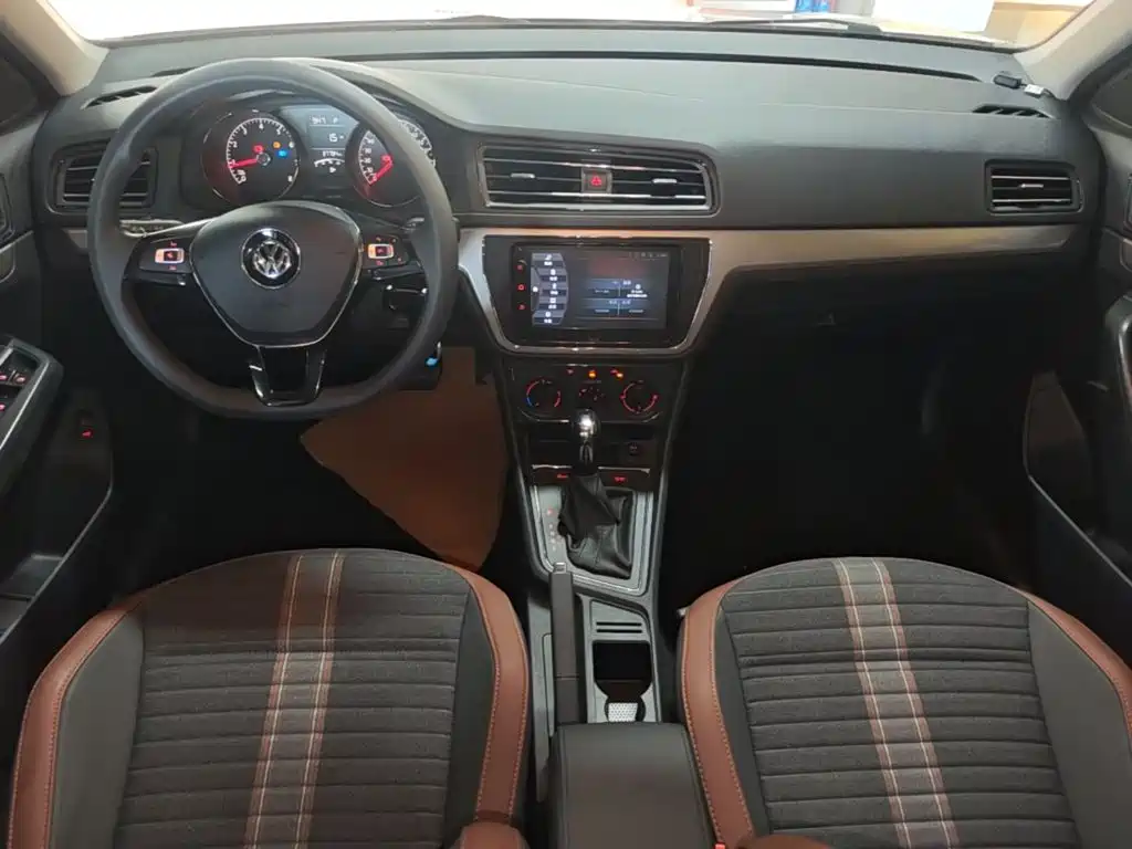 Volkswagen Lavida — миниатюра 10
