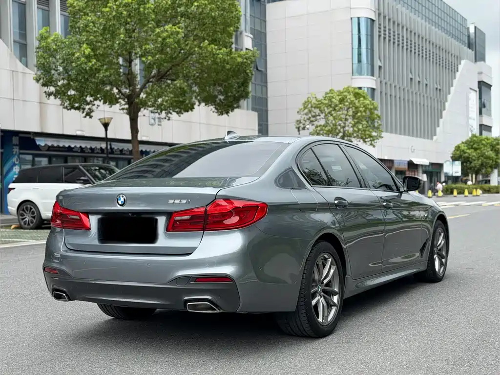 BMW 5 Series (Import) — миниатюра 16