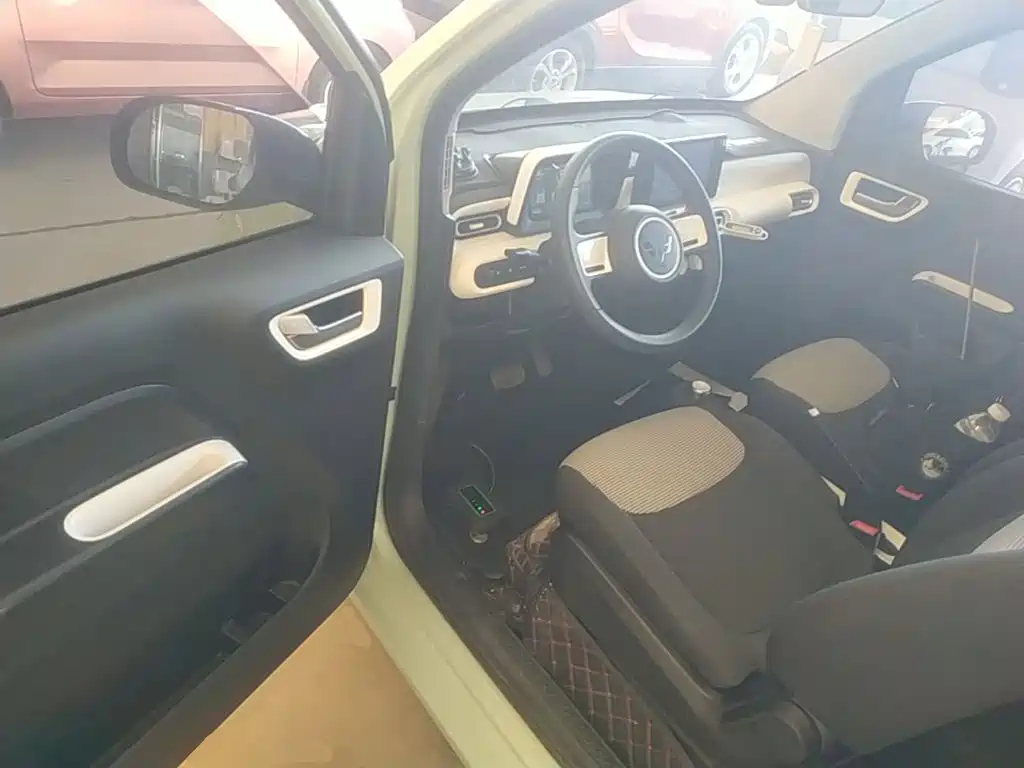 Wuling MINIEV — миниатюра 16