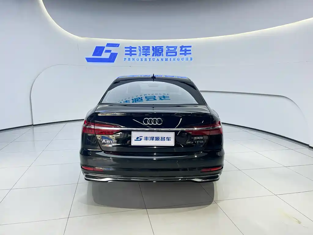 Audi A6L 2023 40 TFSI Luxury