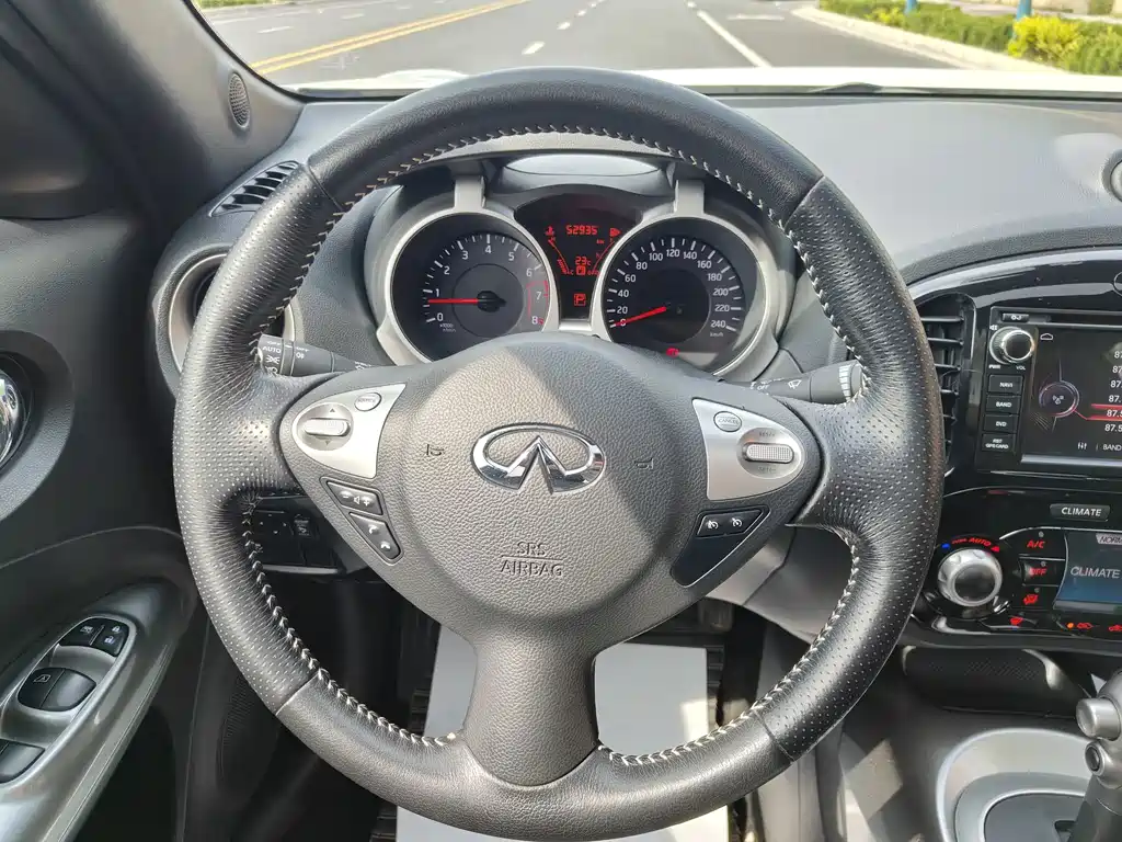 Infiniti ESQ — миниатюра 9