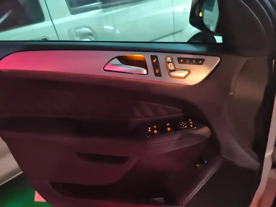 Mercedes-Benz GLE Coupe AMG — миниатюра 7