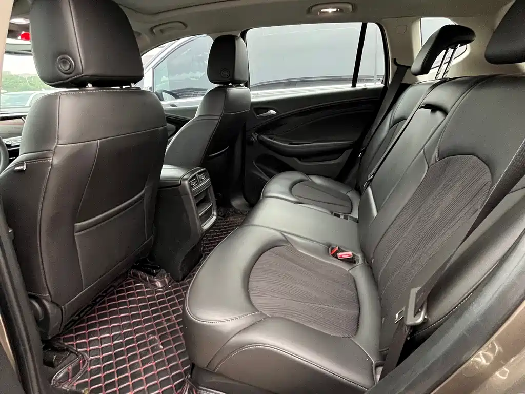 Buick Envision Plus — миниатюра 5