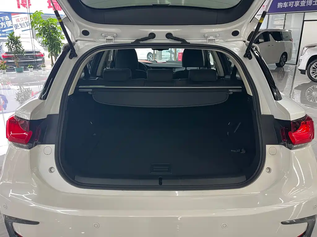 Lexus CT — миниатюра 13