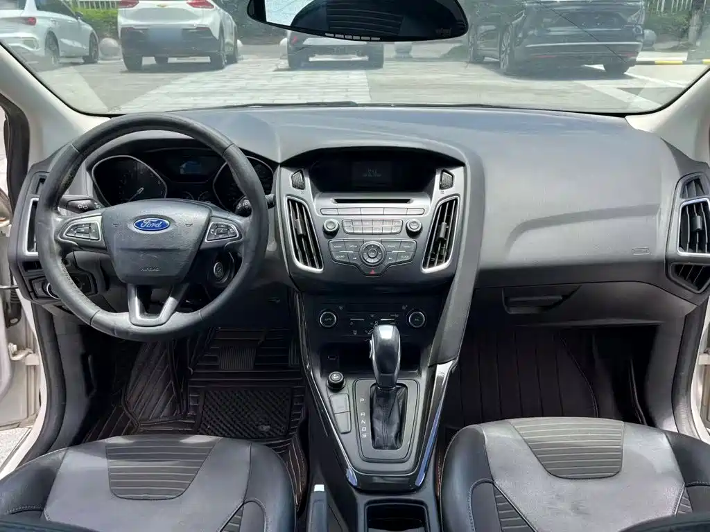 Ford Focus — миниатюра 10