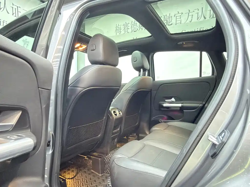 Mercedes-Benz GLA — миниатюра 11