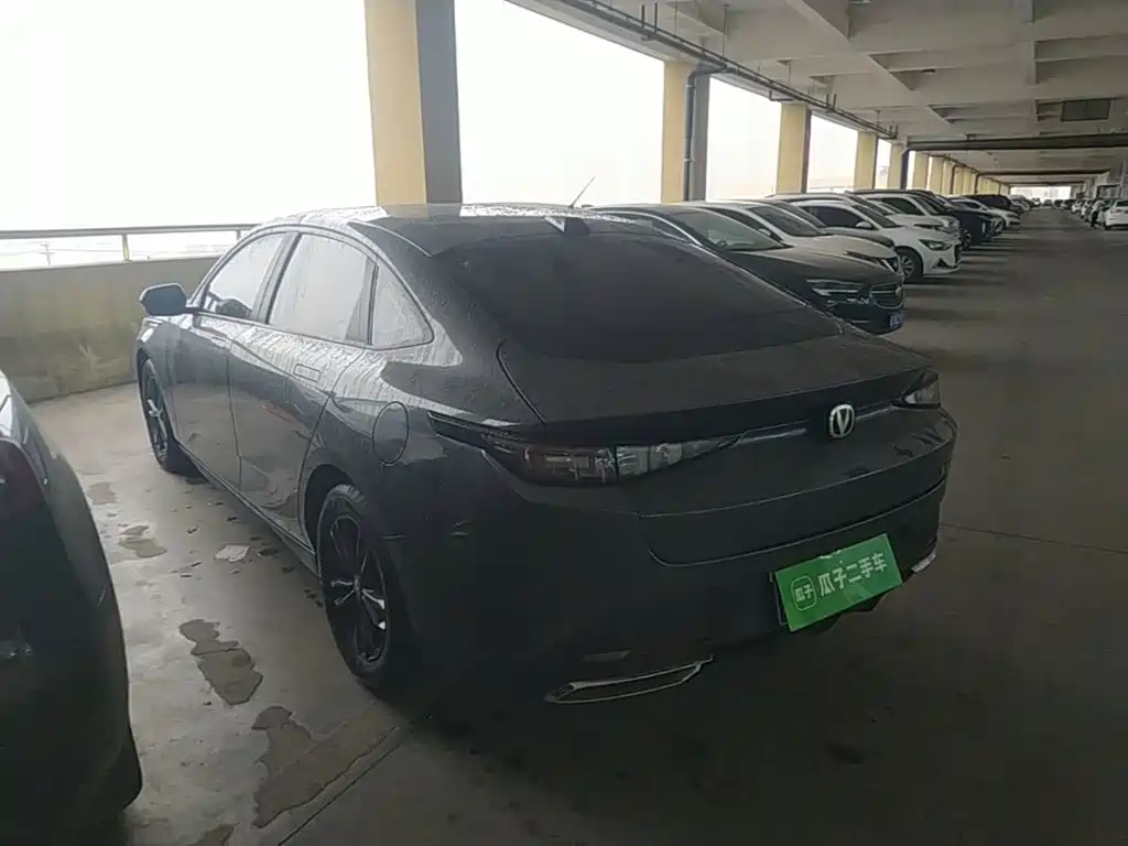 Changan Yida — миниатюра 5