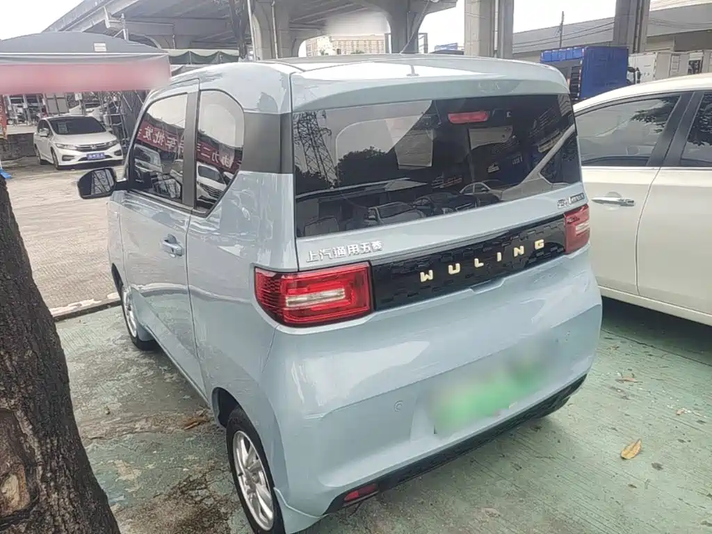 Wuling MINIEV — миниатюра 5