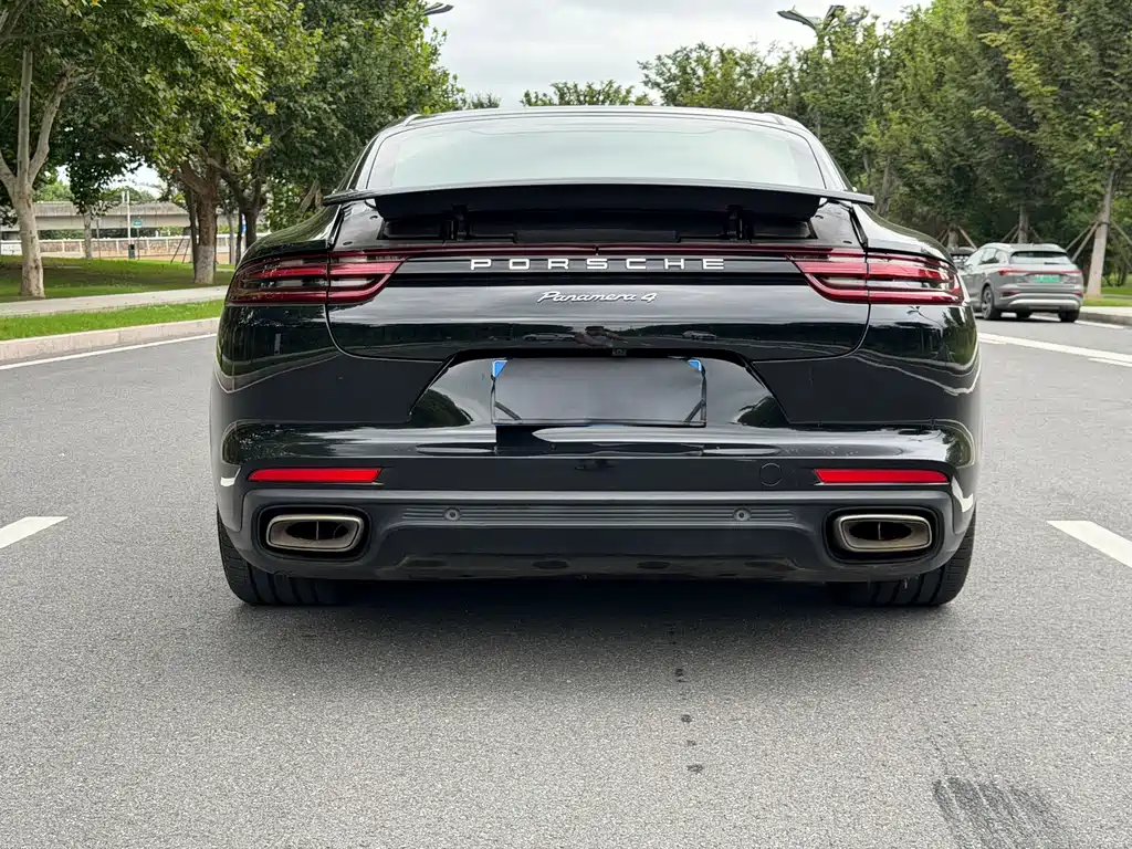 Porsche Panamera — миниатюра 17