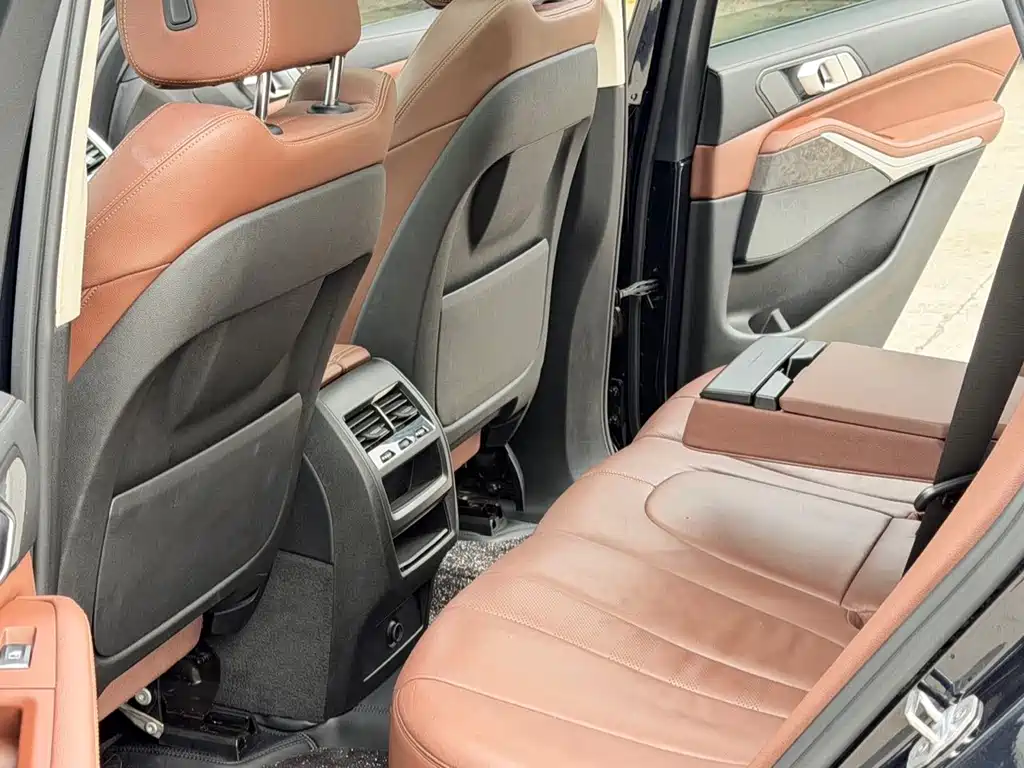 BMW X5 (Import) — миниатюра 8