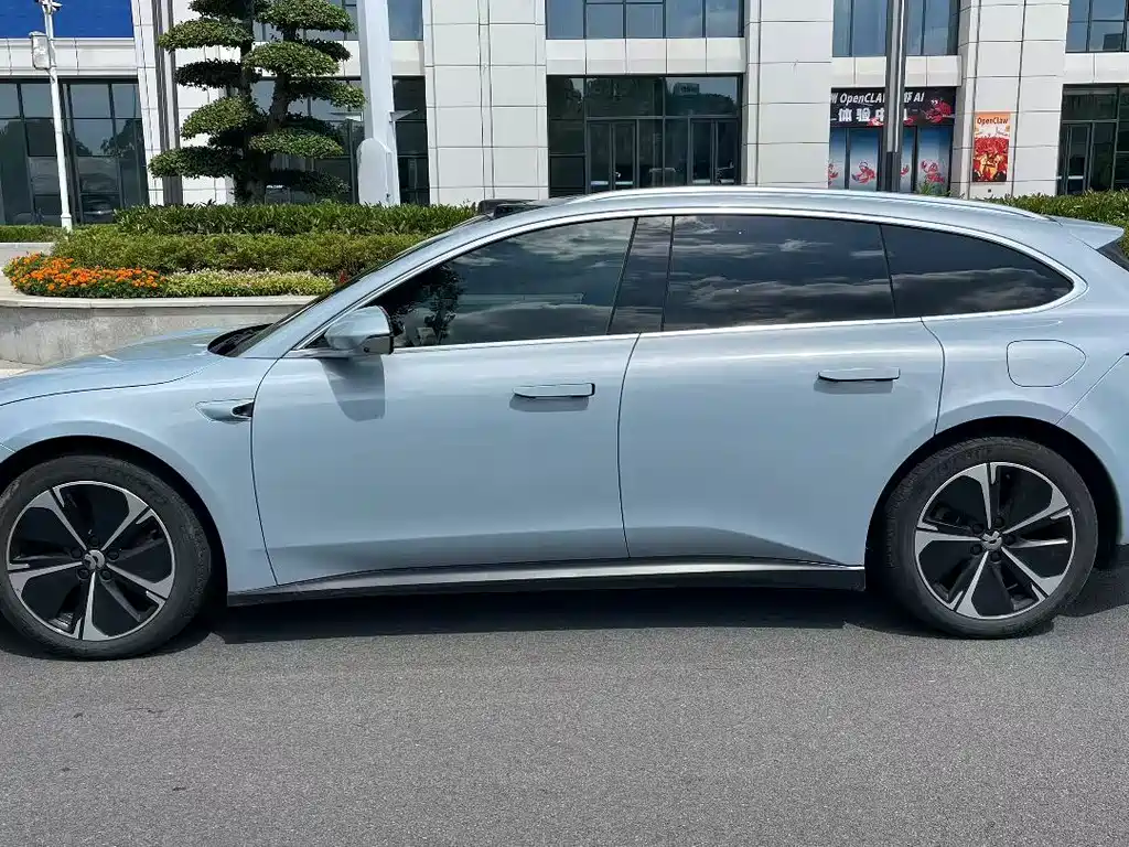 NIO ET5T 2023 75kWh Touring