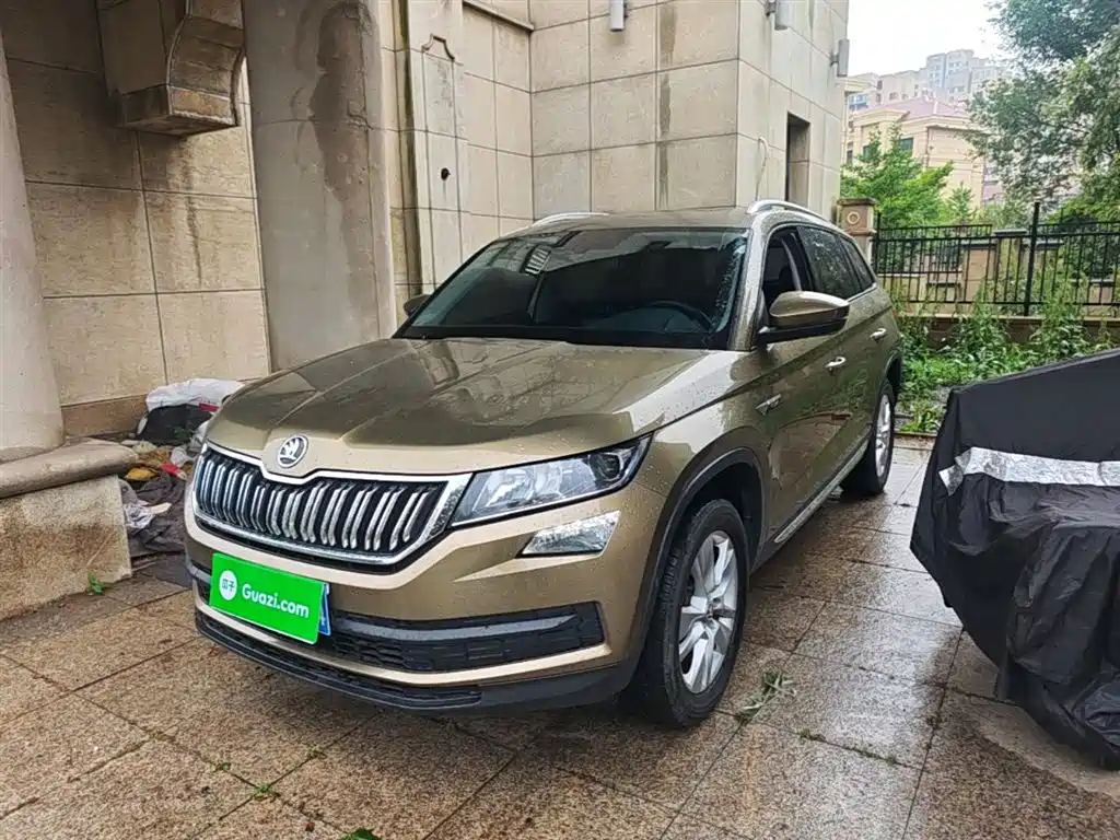Skoda Kodiaq 2017 TSI330 5 мест Comfort