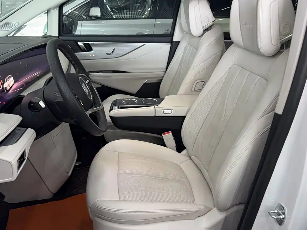 Buick GL8 2024 Premium 7 мест