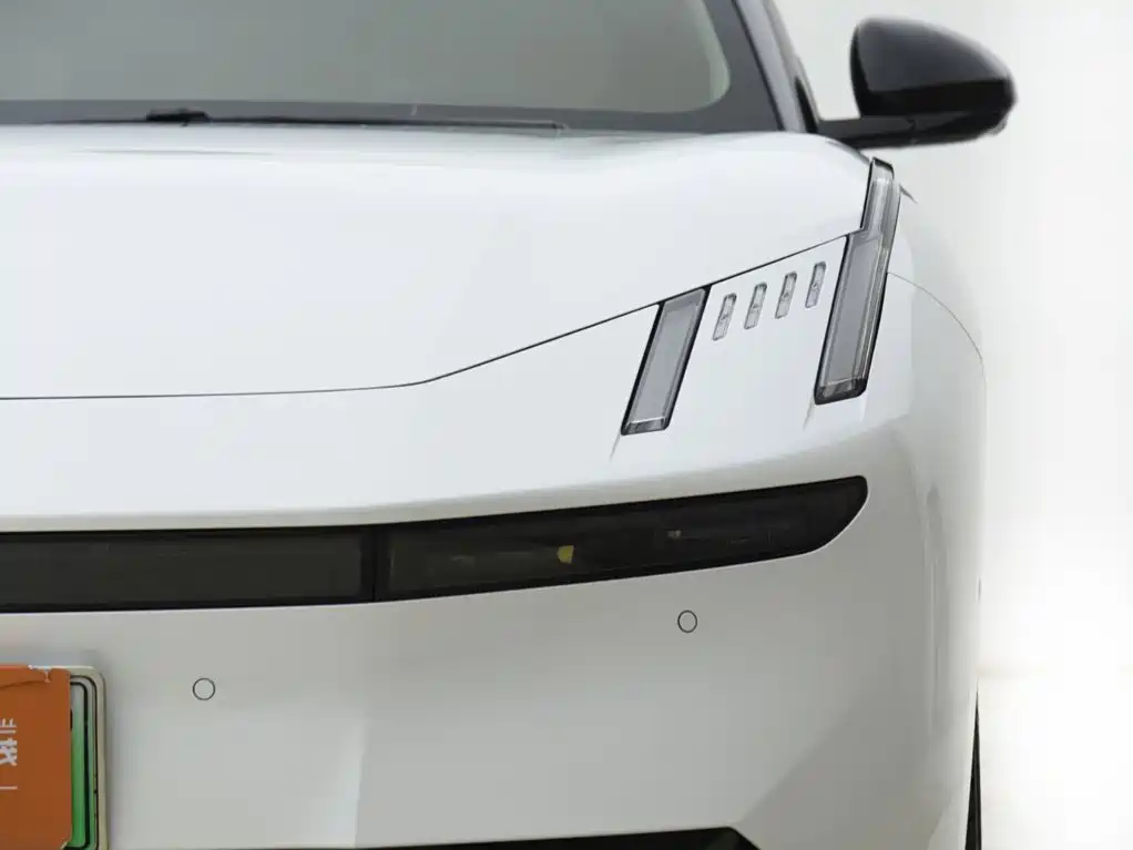 Lynk & Co 10 — миниатюра 18