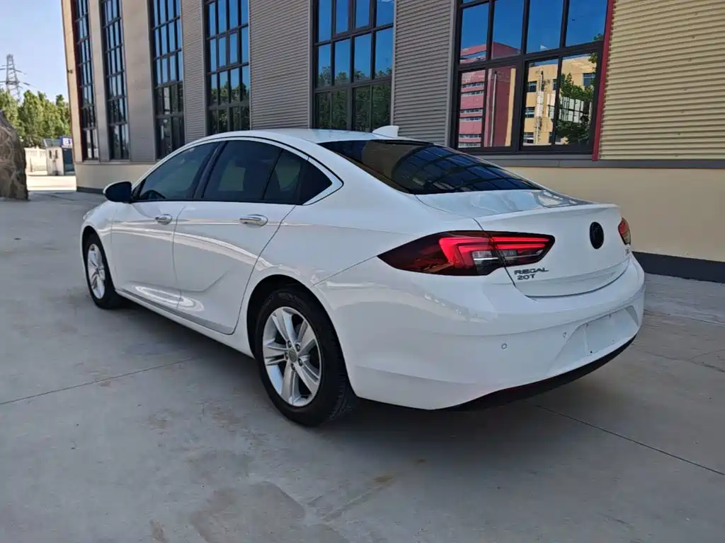 Buick Regal — миниатюра 5