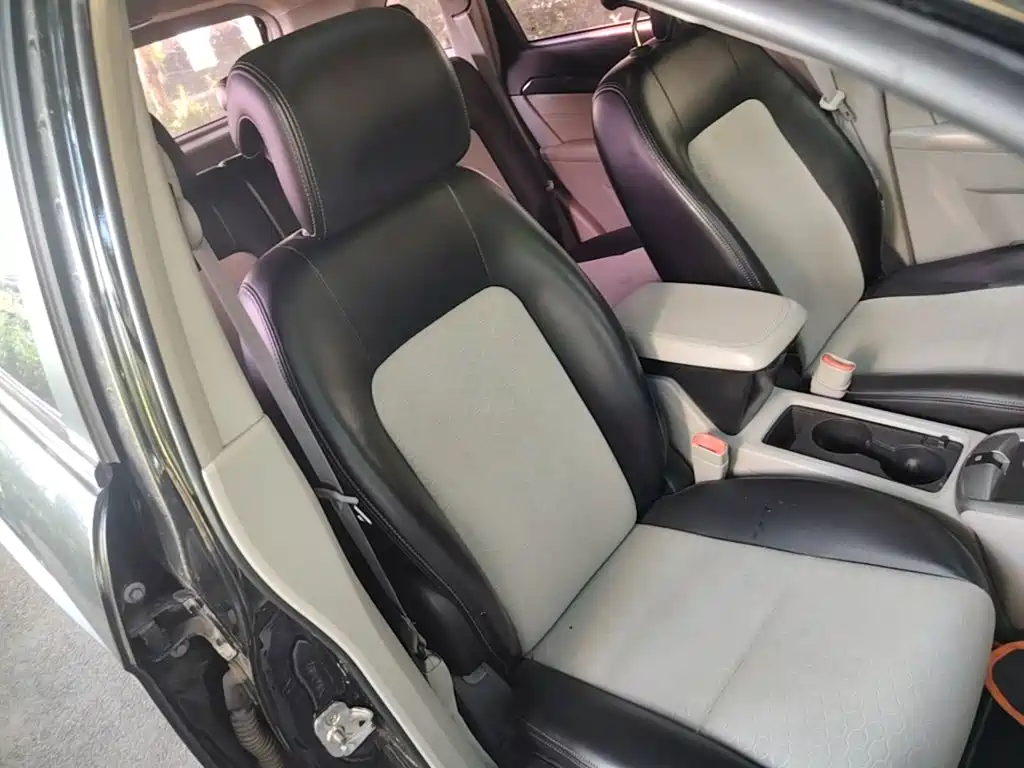 Chevrolet Captiva — миниатюра 25