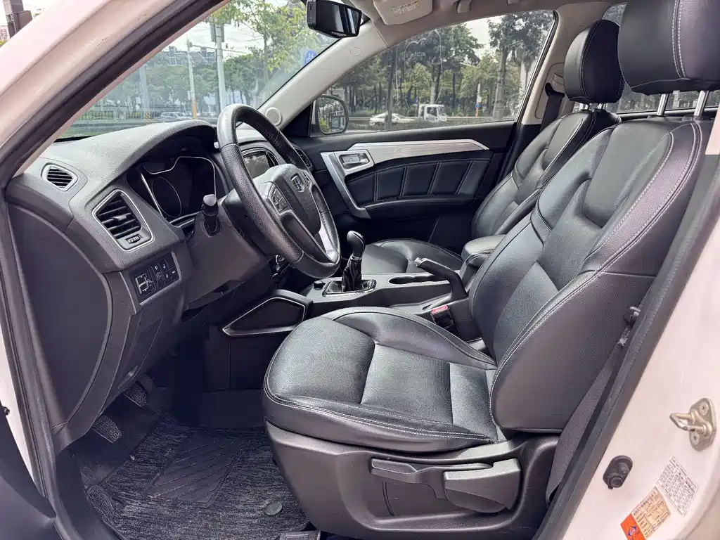 Geely Vision X6 — миниатюра 5