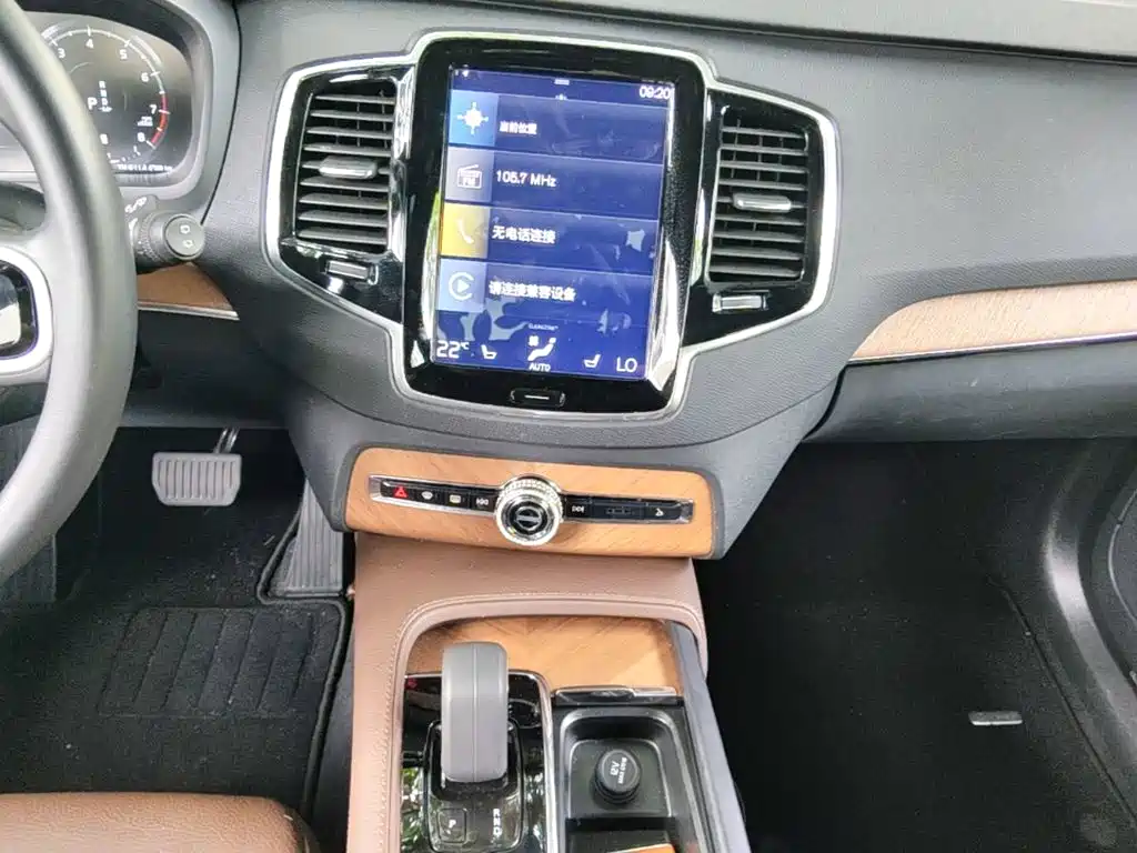 Volvo XC90 — миниатюра 18