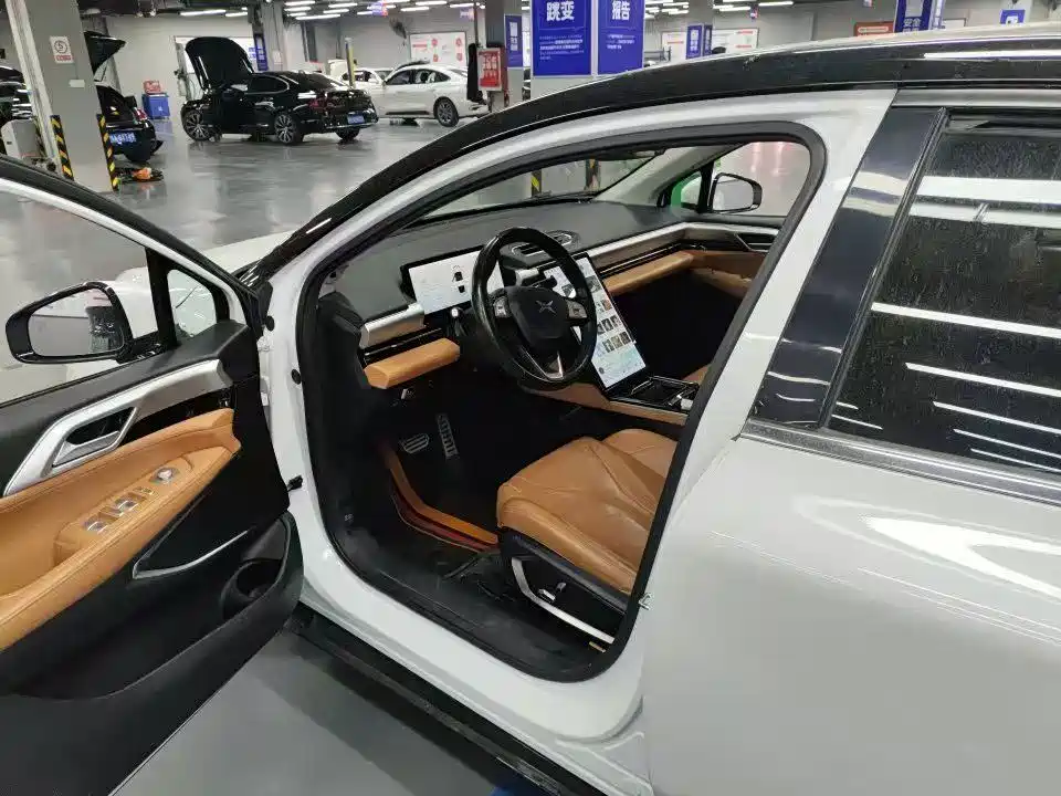 XPeng P5 — миниатюра 5