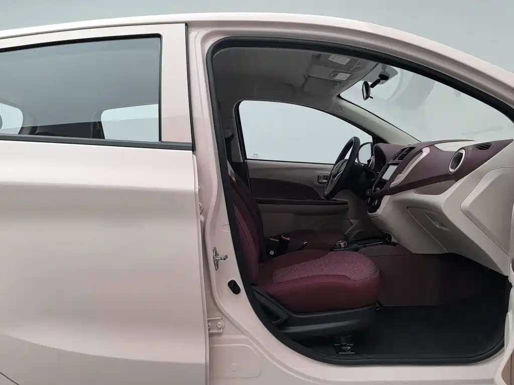 Changan Benben E-Star — миниатюра 23