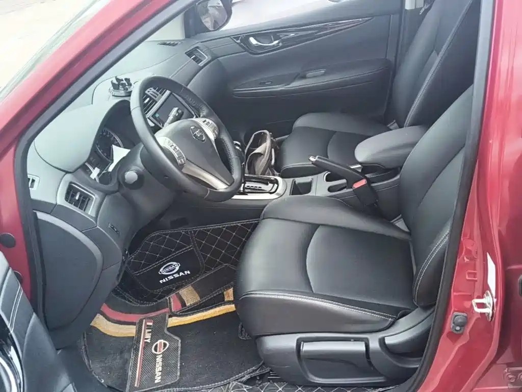 Nissan Tiida — миниатюра 15