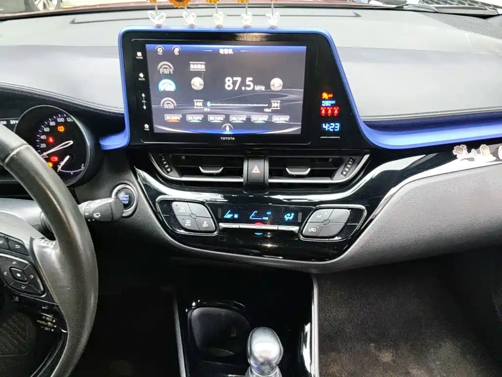 Toyota IZOA — миниатюра 18