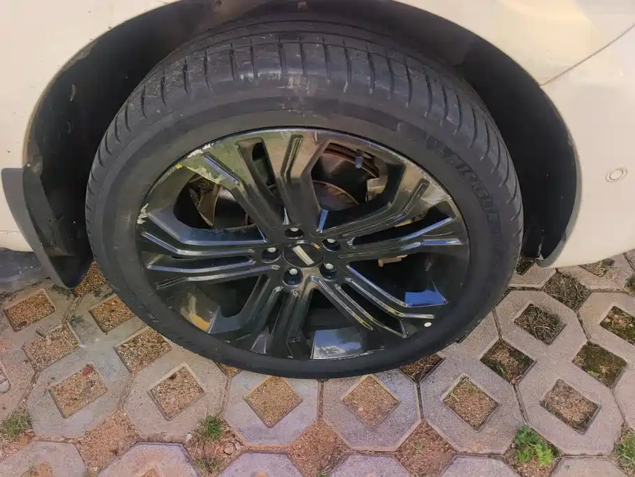 Wey Wey VV5 — миниатюра 6
