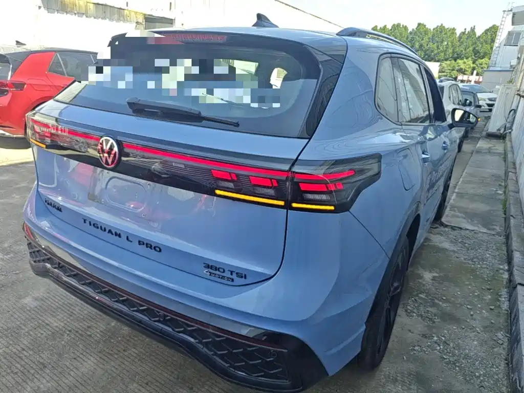 Volkswagen Tiguan L — миниатюра 7