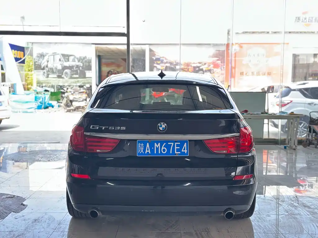 BMW 5 Series GT — миниатюра 11