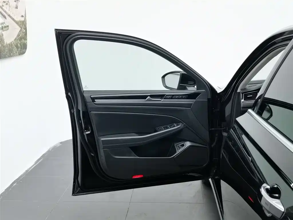 Volkswagen Phideon 2019 380TSI VI