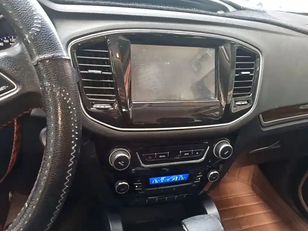 Geely GX7 — миниатюра 10