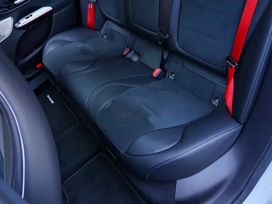 MERCEDES-BENZ EQE AMG