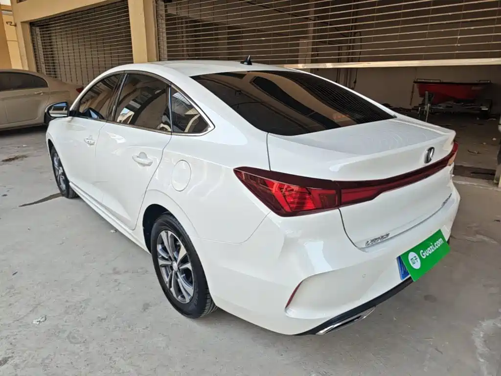 Changan Eado — миниатюра 5