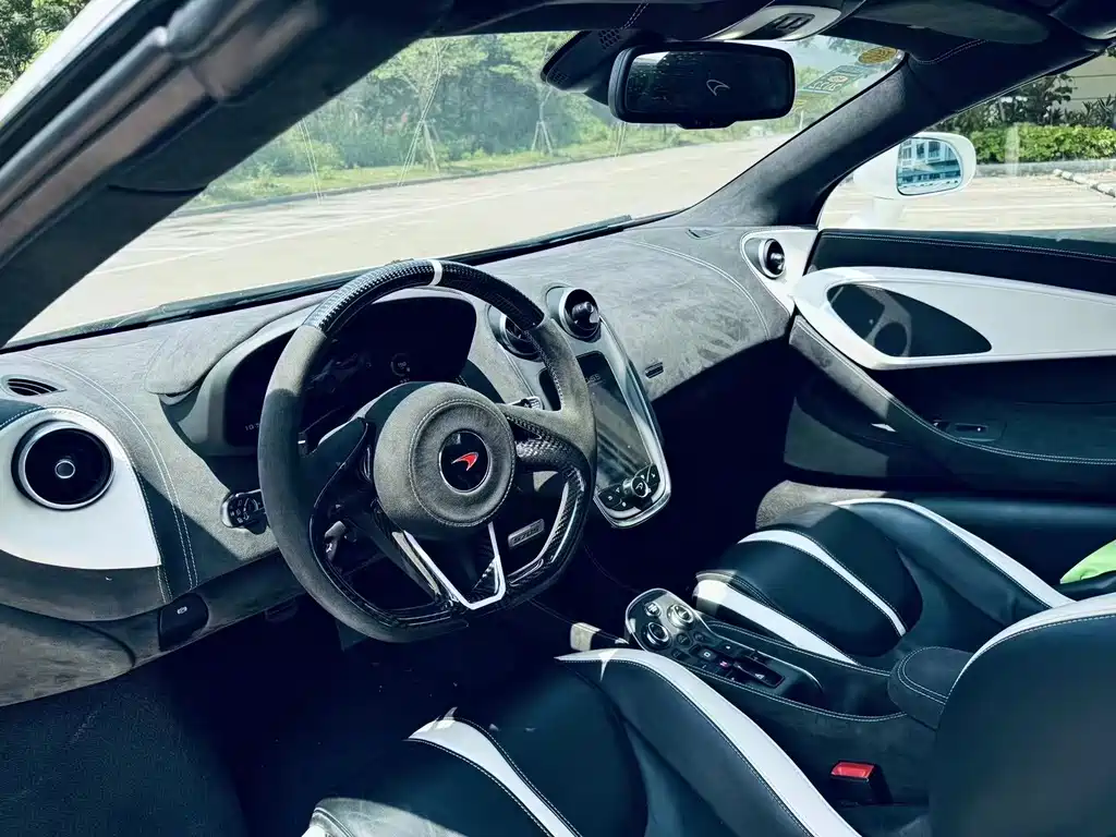 McLaren 570 — миниатюра 3